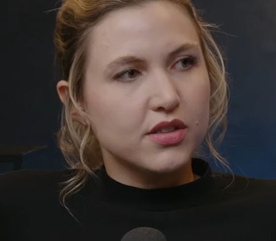 Taylor Tomlinson